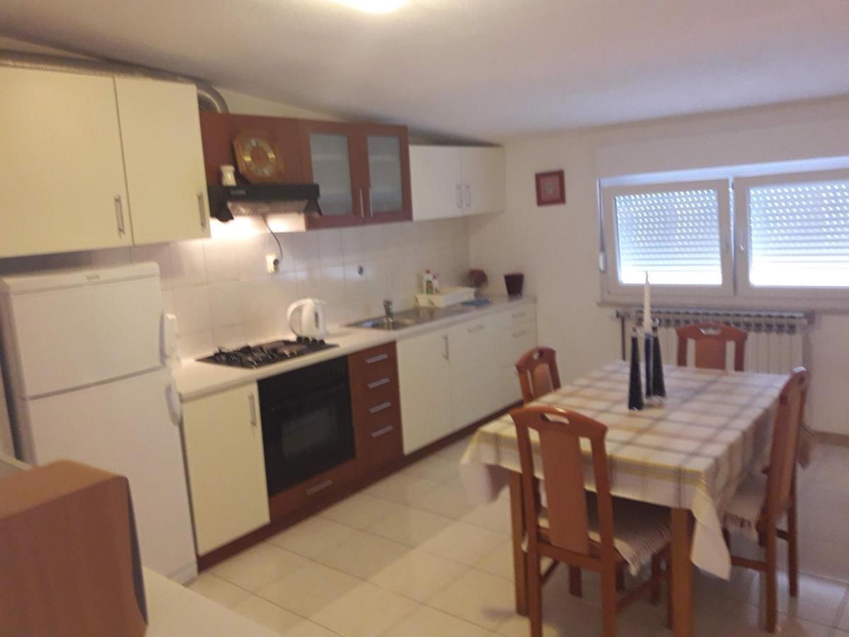 Apartmani Mila Подстрана Екстер'єр фото