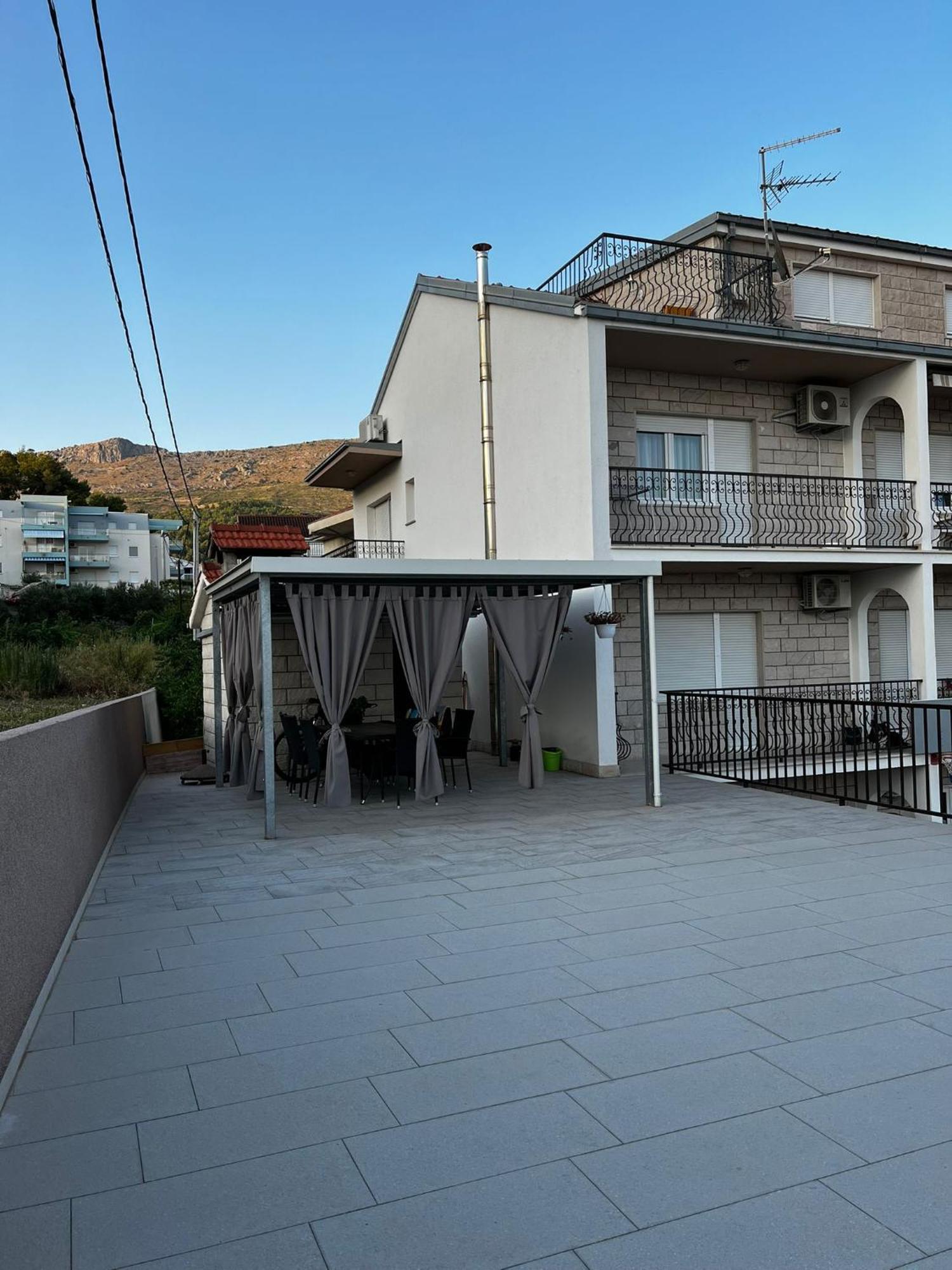 Apartmani Mila Подстрана Екстер'єр фото