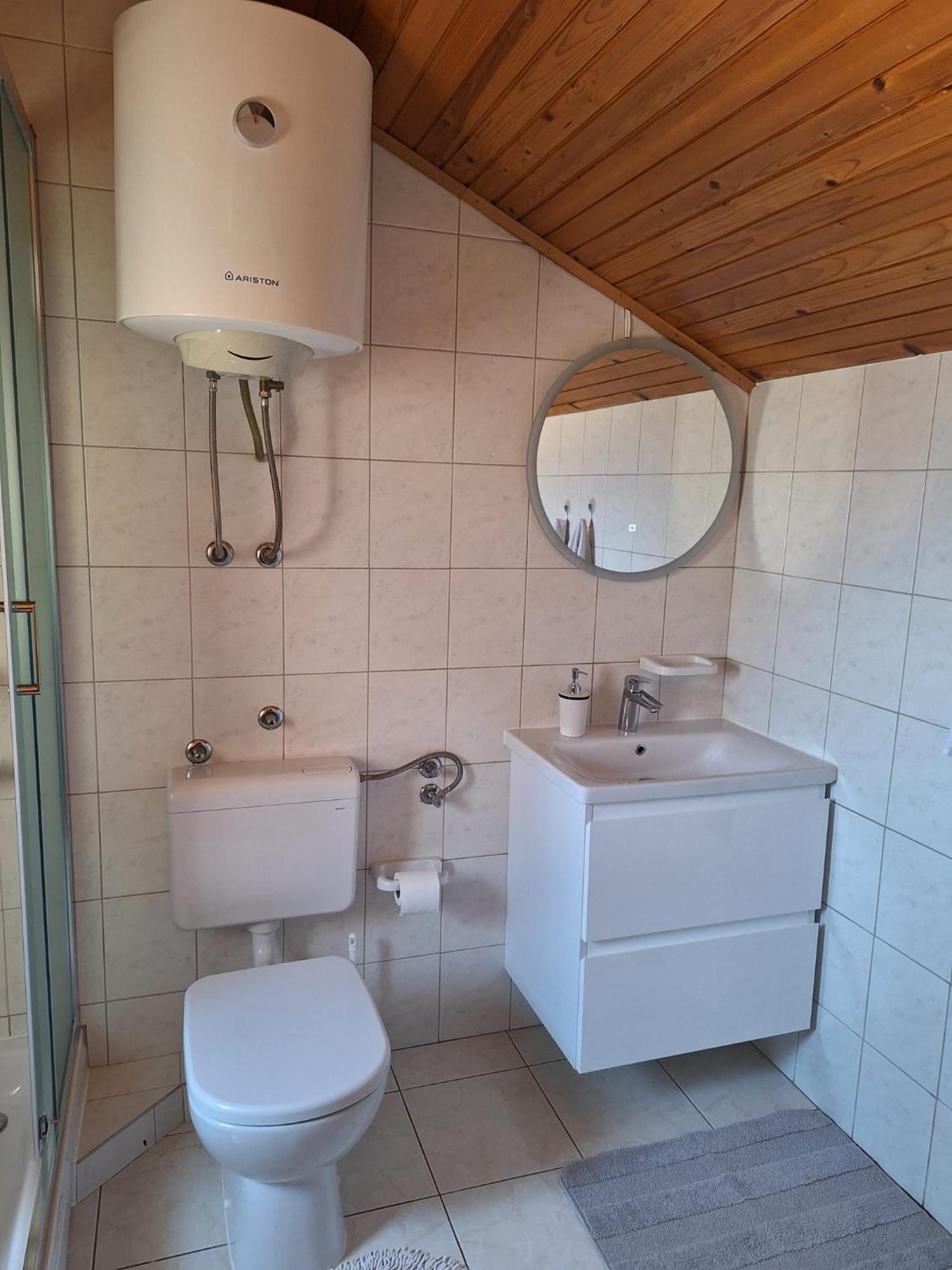 Apartmani Mila Подстрана Екстер'єр фото