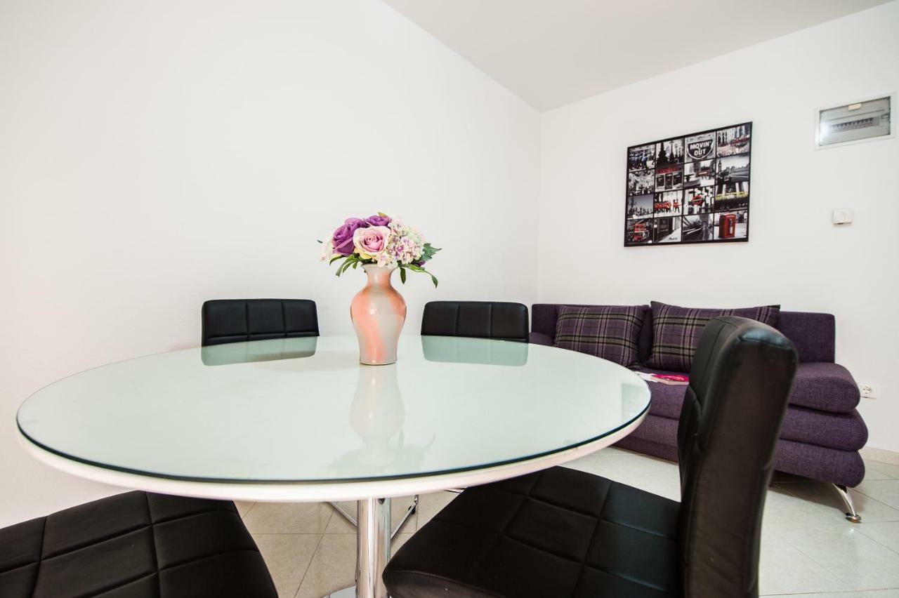Apartmani Mila Подстрана Екстер'єр фото