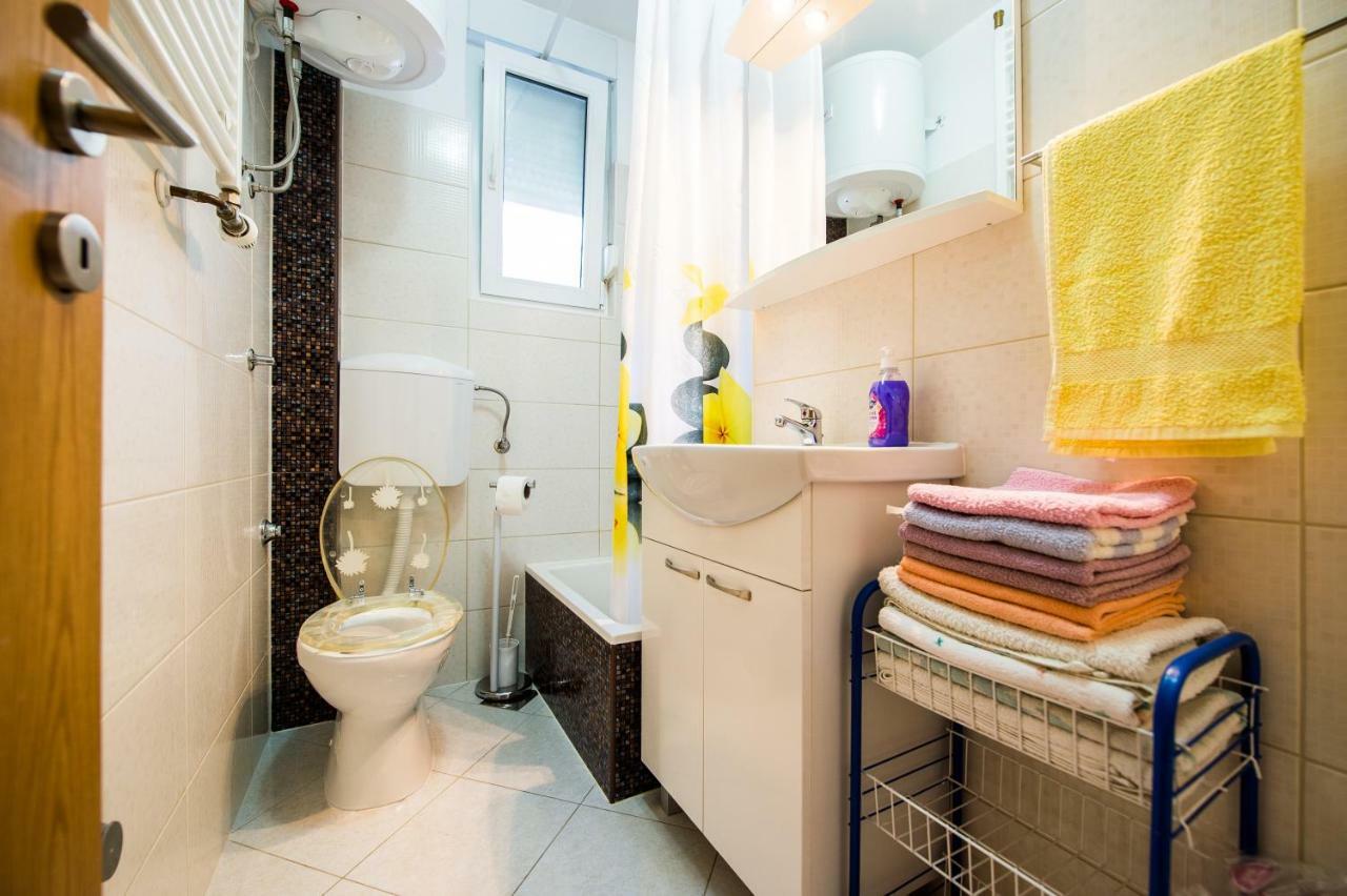 Apartmani Mila Подстрана Екстер'єр фото