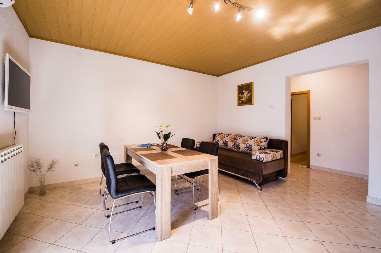 Apartmani Mila Подстрана Екстер'єр фото